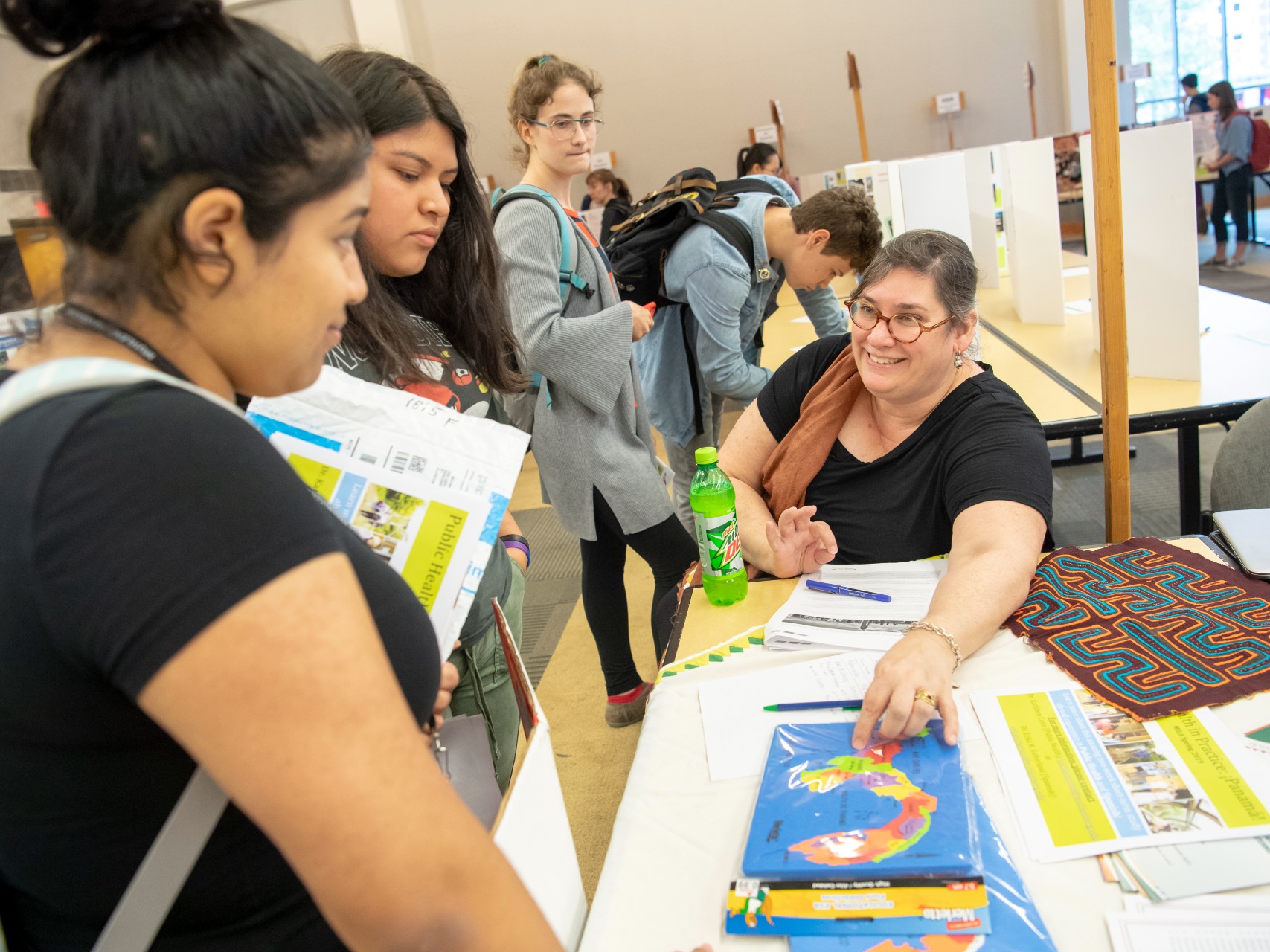 Erika Sutherland, associate professor of Spanish, speaks to students about study abroad opportunities in Panama.